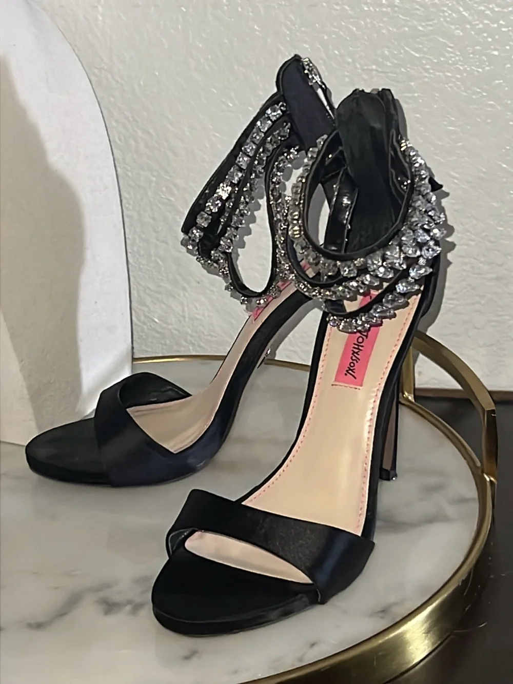Betsy Johnson rhinestone black satin stiletto sandal ankle strap 7.5 - Picture 3 of 11
